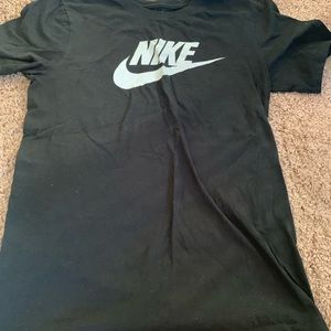 Nike tee